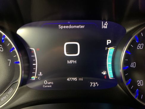 Used 2021 Chrysler Pacifica Touring-L w/ S Appearance Package AWD/4WD image 32