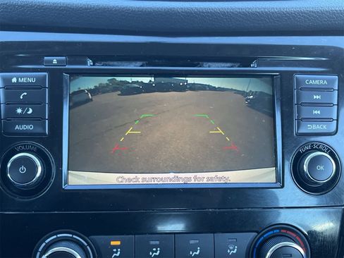 Used 2019 Nissan Rogue S image 28