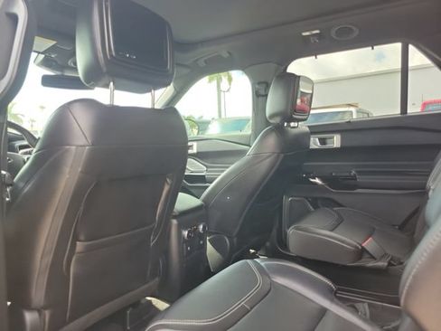 Used 2023 Ford Explorer ST w/ Equipment Group 401A AWD/4WD image 9
