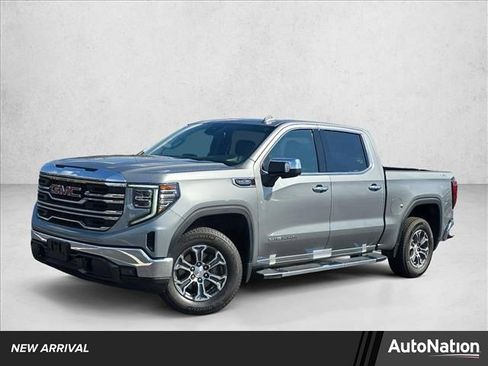 Used 2023 GMC Sierra 1500 SLT image 1