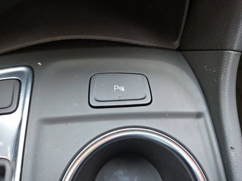 Used 2022 Chevrolet Equinox LT AWD/4WD image 15