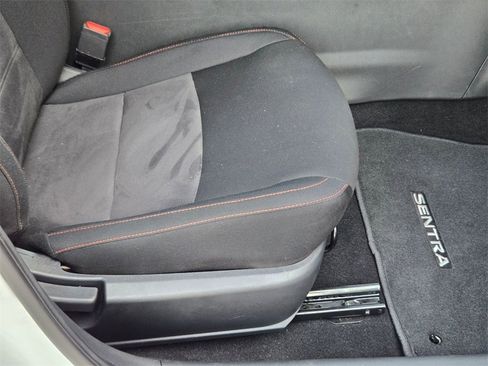 Used 2024 Nissan Sentra SR image 25