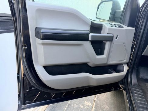 Used 2019 Ford F150 XLT image 22