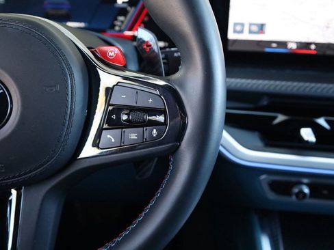 Used 2023 BMW XM image 30