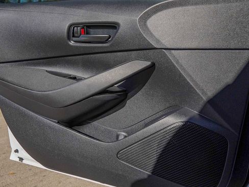 Used 2024 Toyota Corolla LE image 21
