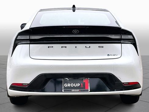 New 2026 Toyota Prius XSE image 4