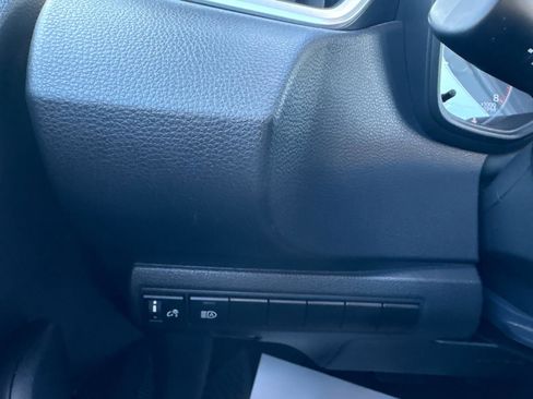 Used 2023 Toyota Corolla LE image 19
