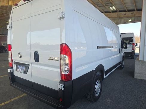 Used 2023 RAM ProMaster 3500 w/ Driver Convenience Group image 2