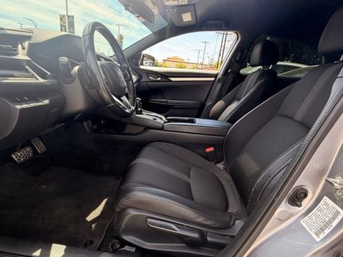 Used 2020 Honda Civic Sport image 6