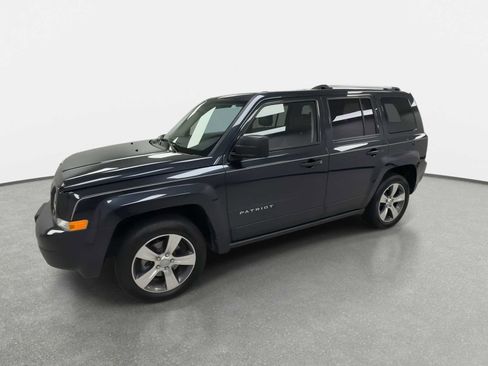 Used 2016 Jeep Patriot High Altitude FWD image 9