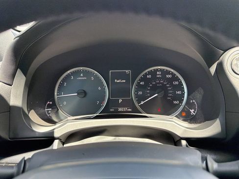 Used 2024 Lexus IS 350 F Sport RWD image 32