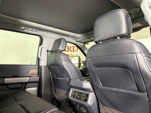 Used 2024 Ford F350 Lariat w/ Lariat Ultimate Package AWD/4WD image 19