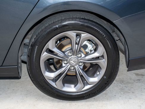 Used 2024 Honda Accord EX image 38
