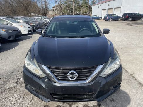 Used 2016 Nissan Altima 2.5 SL w/ 2.5 Technology Package image 8