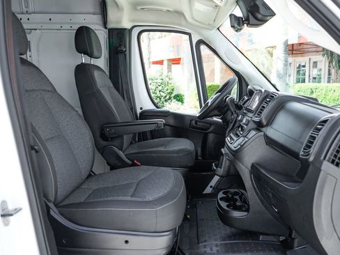 Used 2024 RAM ProMaster 2500 w/ Safety Group image 37