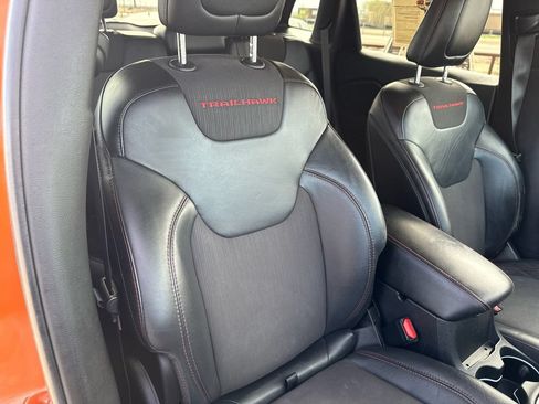 Used 2015 Jeep Cherokee Trailhawk w/ Trailer Tow Group AWD/4WD image 15