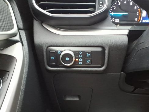 Certified 2023 Ford Explorer XLT w/ Equipment Group 202A image 17