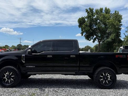 Used 2018 Ford F250 Platinum w/ Platinum Ultimate Package AWD/4WD image 4
