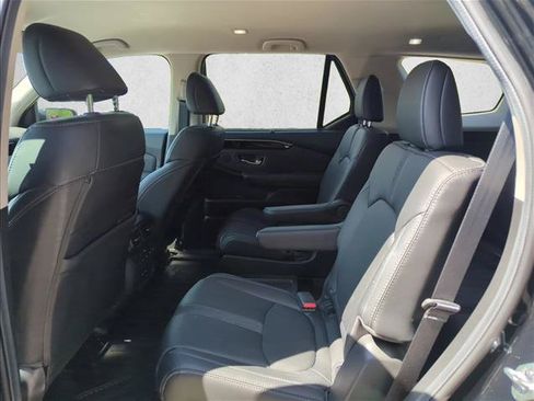 Used 2024 Honda Pilot EX-L image 16