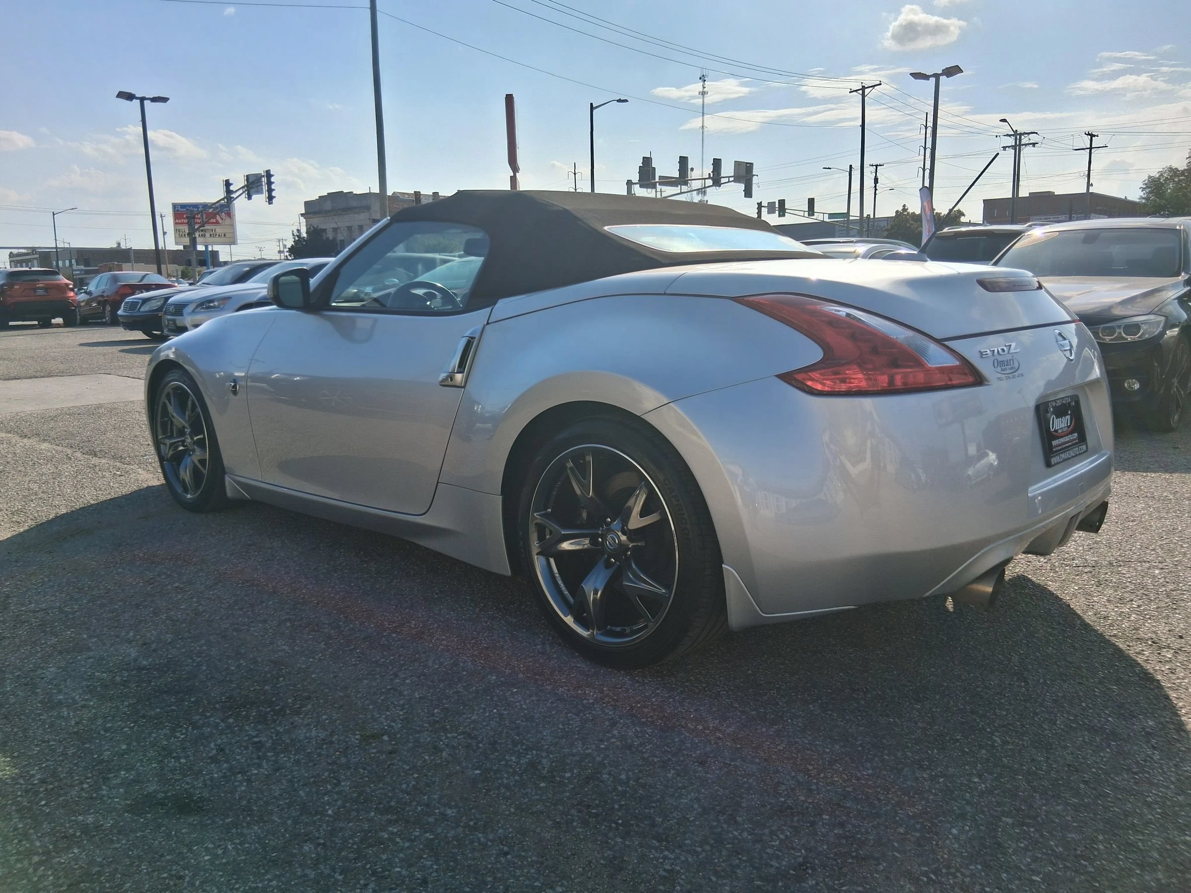 Used 2010 Nissan 370Z Touring w/ Sport Pkg RWD image 25