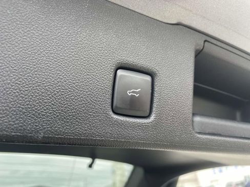 Used 2024 Ford Escape ST-Line image 7