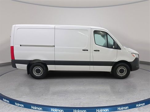 Used 2024 Mercedes-Benz Sprinter 2500 image 5