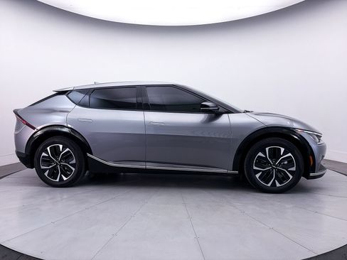 Certified 2024 Kia EV6 Wind RWD image 40