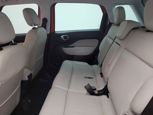 Used 2019 FIAT 500L Trekking w/ Popular Equipment Group image 18