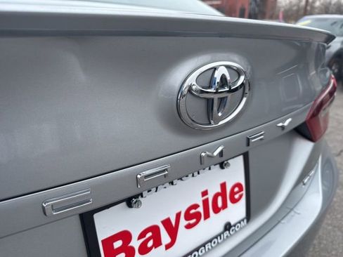 Used 2021 Toyota Camry SE image 31
