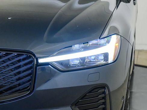 Used 2026 Volvo XC60 B5 Plus w/ Protection Package Premier AWD/4WD image 9
