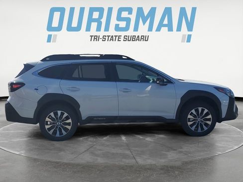New 2025 Subaru Outback Limited image 7