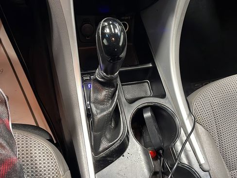 Used 2013 Hyundai Sonata SE w/ Navigation & Sunroof Pkg FWD image 11