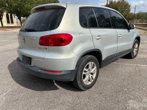Used 2013 Volkswagen Tiguan S image 7