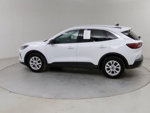 Certified 2023 Ford Escape Active image 17