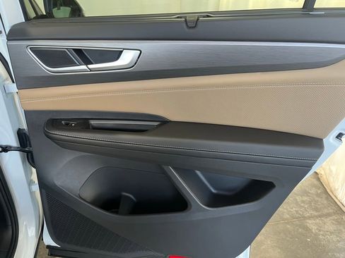 New 2026 Volkswagen Atlas Cross Sport SE image 23