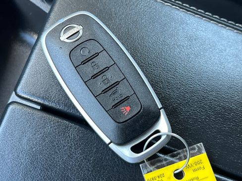 Certified 2023 Nissan Rogue SL w/ SL Premium Package image 28