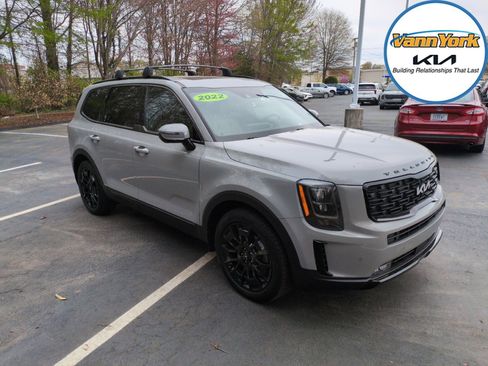 Used 2022 Kia Telluride SX w/ SX Prestige Package image 1