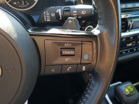 Certified 2022 Nissan Pathfinder SV image 23