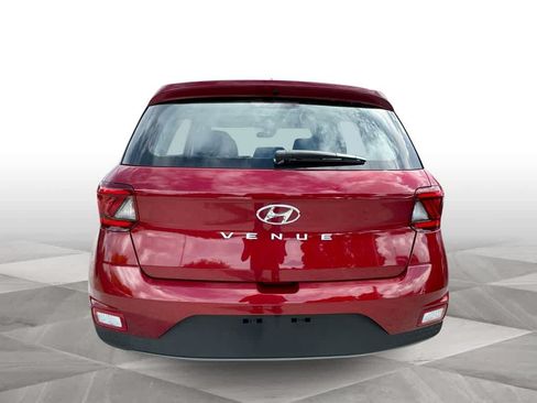 Used 2025 Hyundai Venue SEL FWD image 7