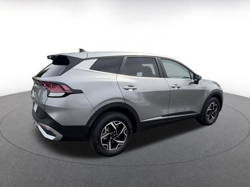 Used 2025 Kia Sportage LX image 15