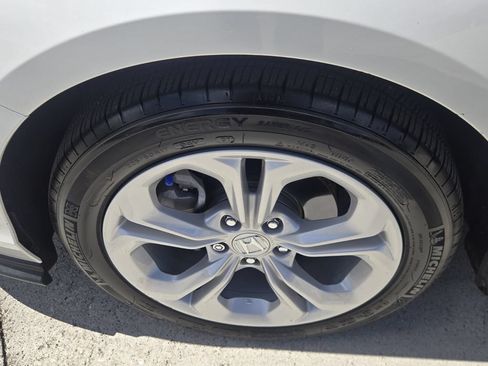 Used 2025 Honda Accord LX image 10