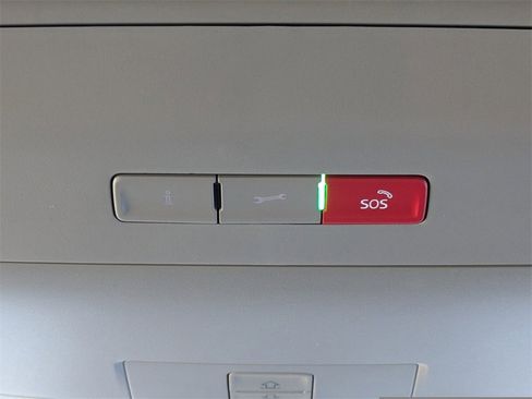 Certified 2023 Volkswagen Atlas SEL image 25