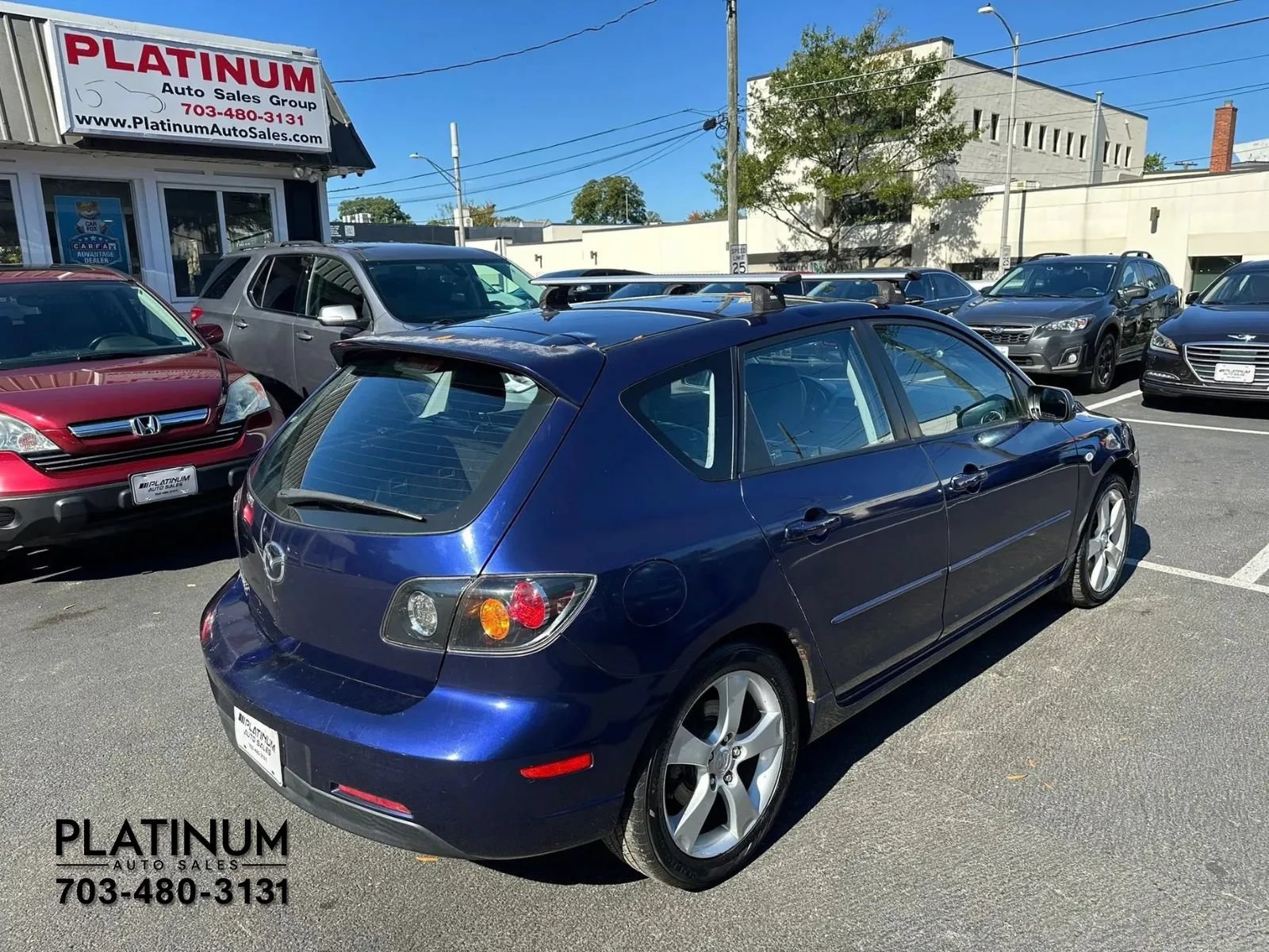 Used 2004 MAZDA MAZDA3 s w/ Moonroof & 6-CD Pkg FWD image 5