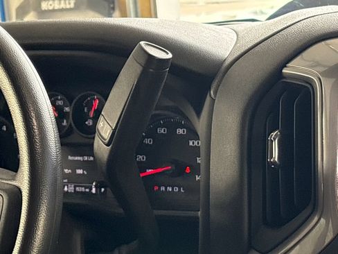 Used 2025 Chevrolet Silverado 1500 Custom Trail Boss w/ Dark Appearance Package AWD/4WD image 29