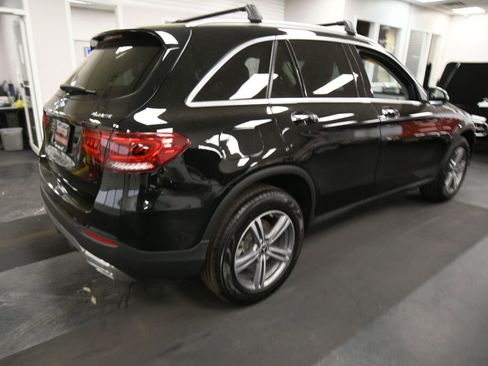Used 2021 Mercedes-Benz GLC 300 4MATIC image 8