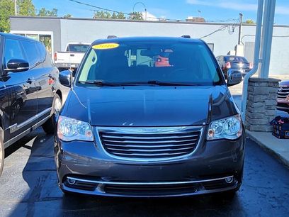 Used 2016 Chrysler Town & Country Touring-L