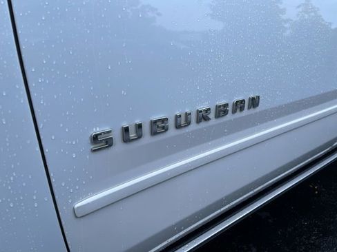 Used 2017 Chevrolet Suburban Premier AWD/4WD image 33