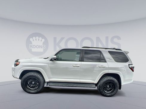 Used 2019 Toyota 4Runner TRD Off-Road Premium image 2