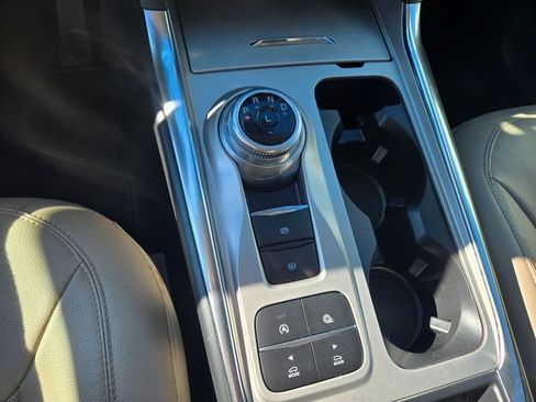 Used 2021 Ford Explorer Limited w/ Equipment Group 301A image 11