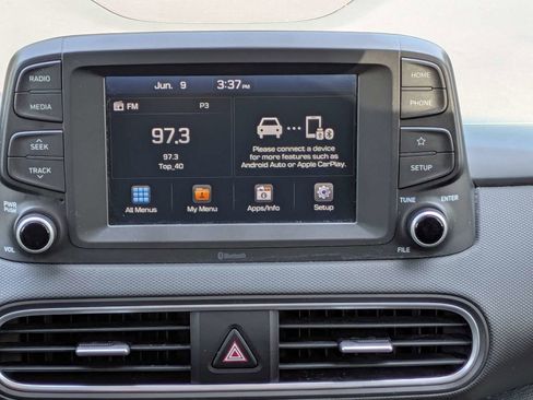 Used 2019 Hyundai Kona SE FWD image 17